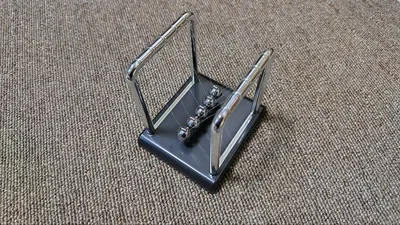 【新品】ニュートン振り子インテリア