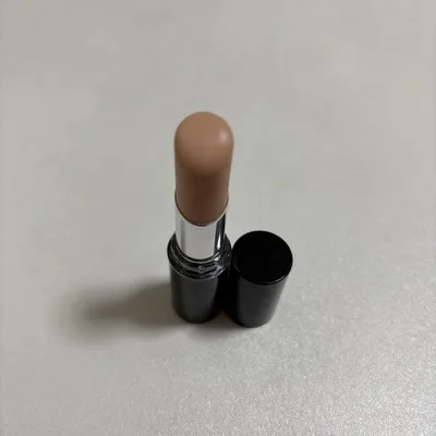 24h cosme スティックファンデーション01ベリーライト