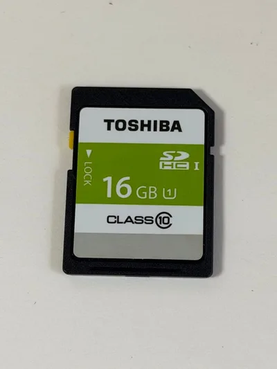 TOSHIBA SDカード 16GB CLASS10