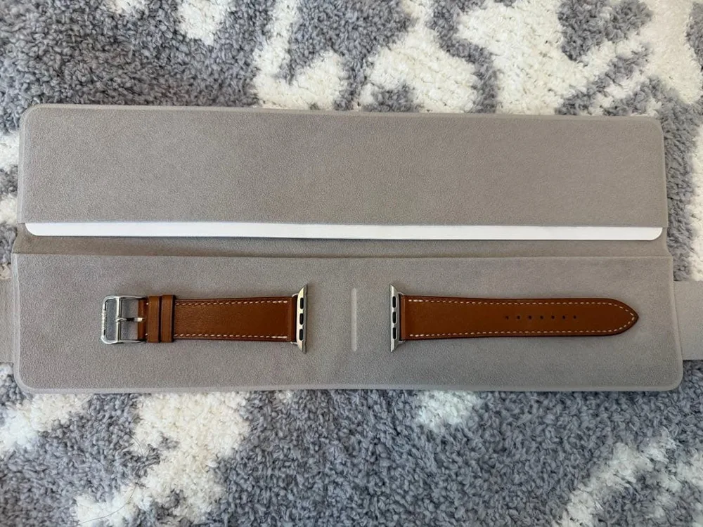 新品◼️Apple Watch ◼️Hermès シンプルトゥール レザーストラップ