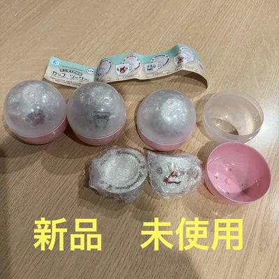 サンリオキャラクターズ ミニチュア陶器 カップ&ソーサー 4つセット