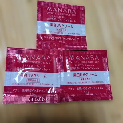 MANARA 薬用ホワイトエッセンスUV サンプル 3包