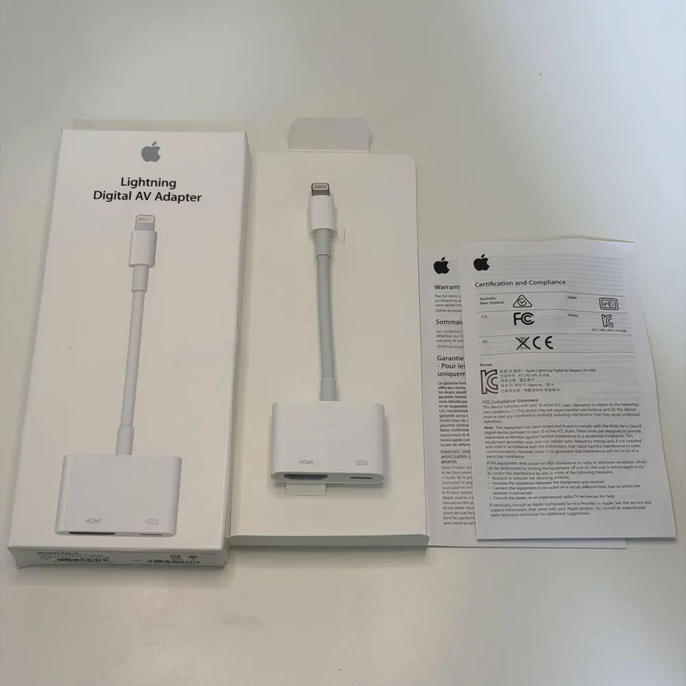 Apple Lightning to Digital AV アダプター