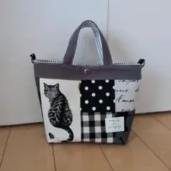 猫柄 パッチワーク ハンドメイドの小さなトートバッグ