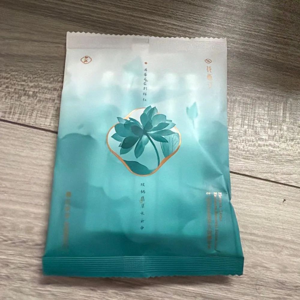 花西子 気色双生 蓮精華 セラム 美容液(使い捨てタイプ) 10本入