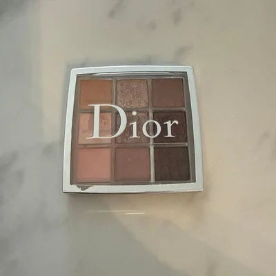 dior バックステージ アイシャドウパレット