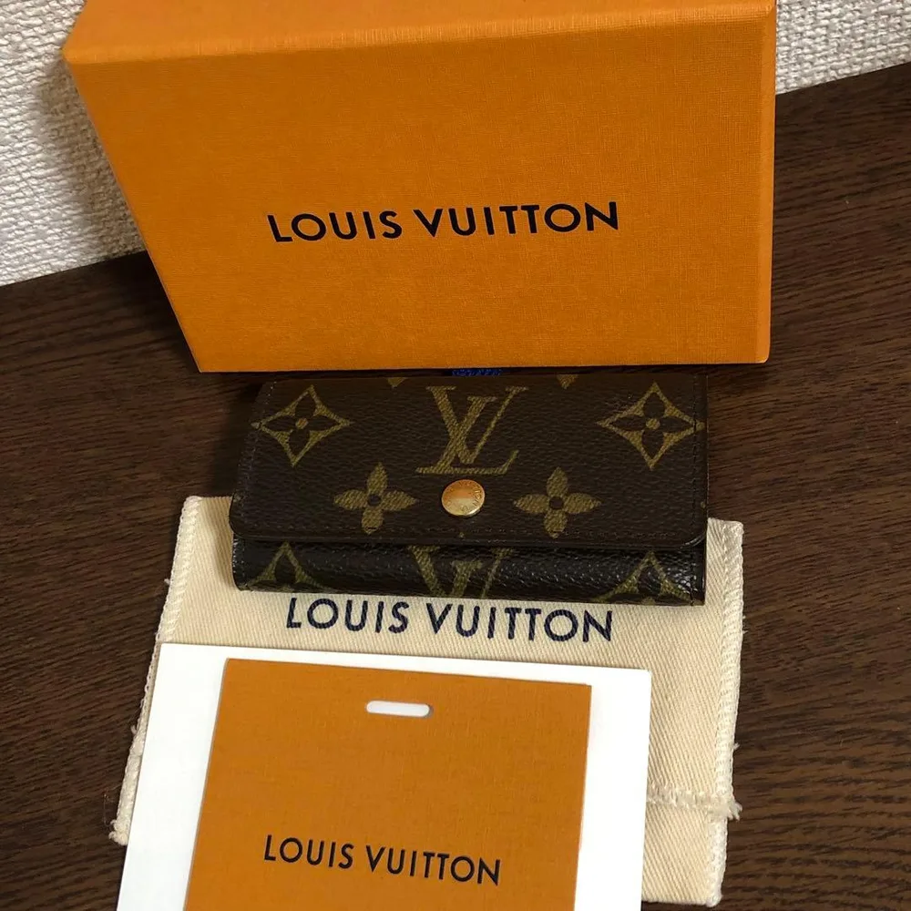 美品 ルイヴィトン LOUIS VUITTON モノグラム キーケース 箱付き