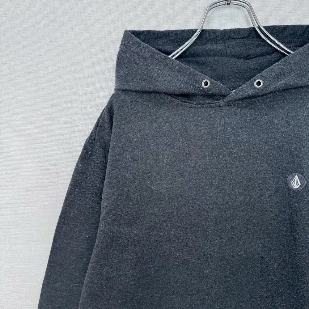 古着 VOLCOM ボルコム パーカー ワンポイント シンプル プルオーバー 灰