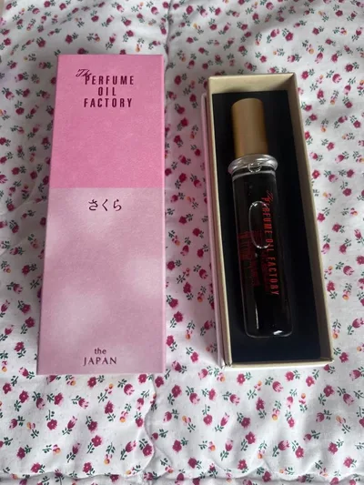 THE PERFUME OIL FACTORY さくら 香水