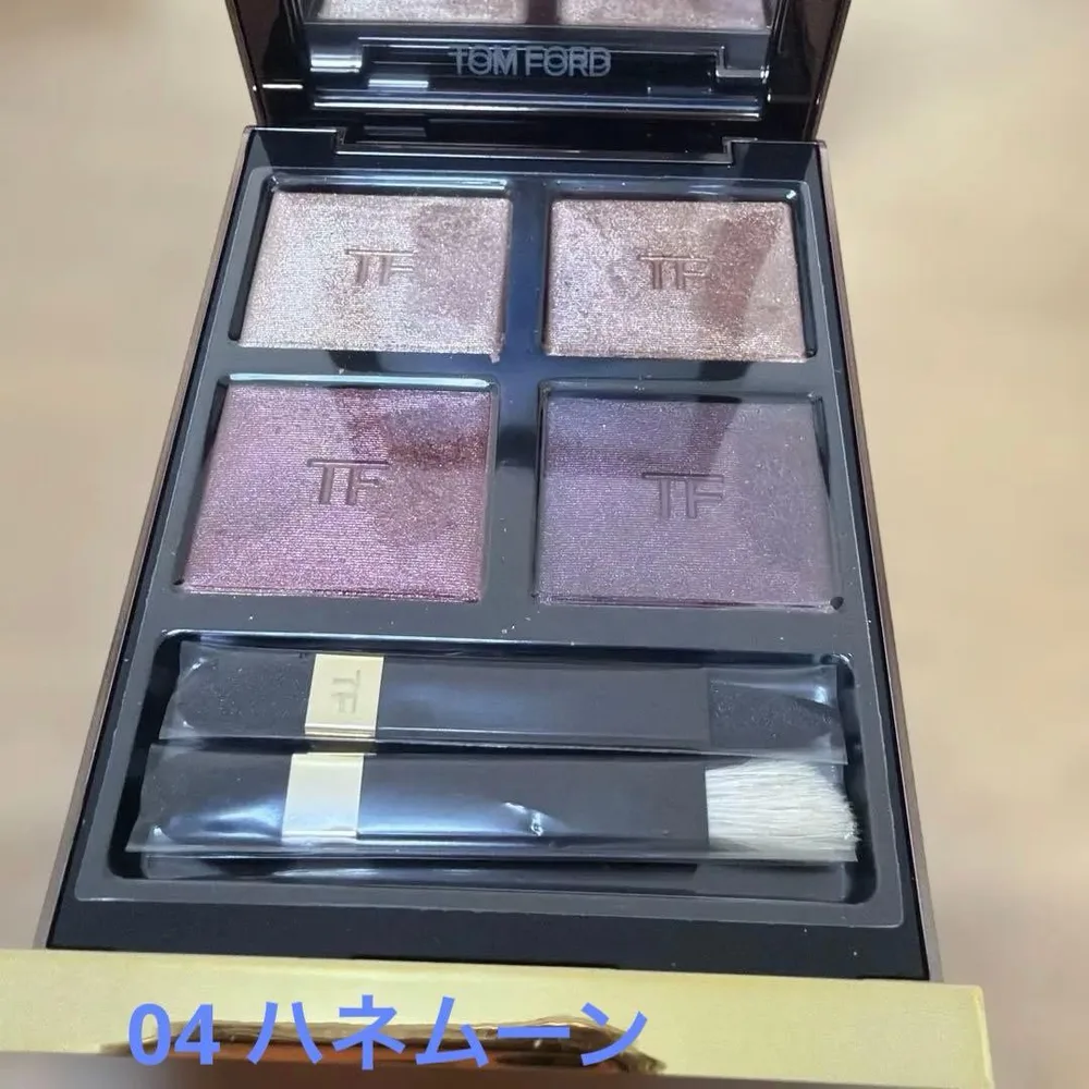 1回使用のみ TOM FORD アイカラークォード 04ハネムーン