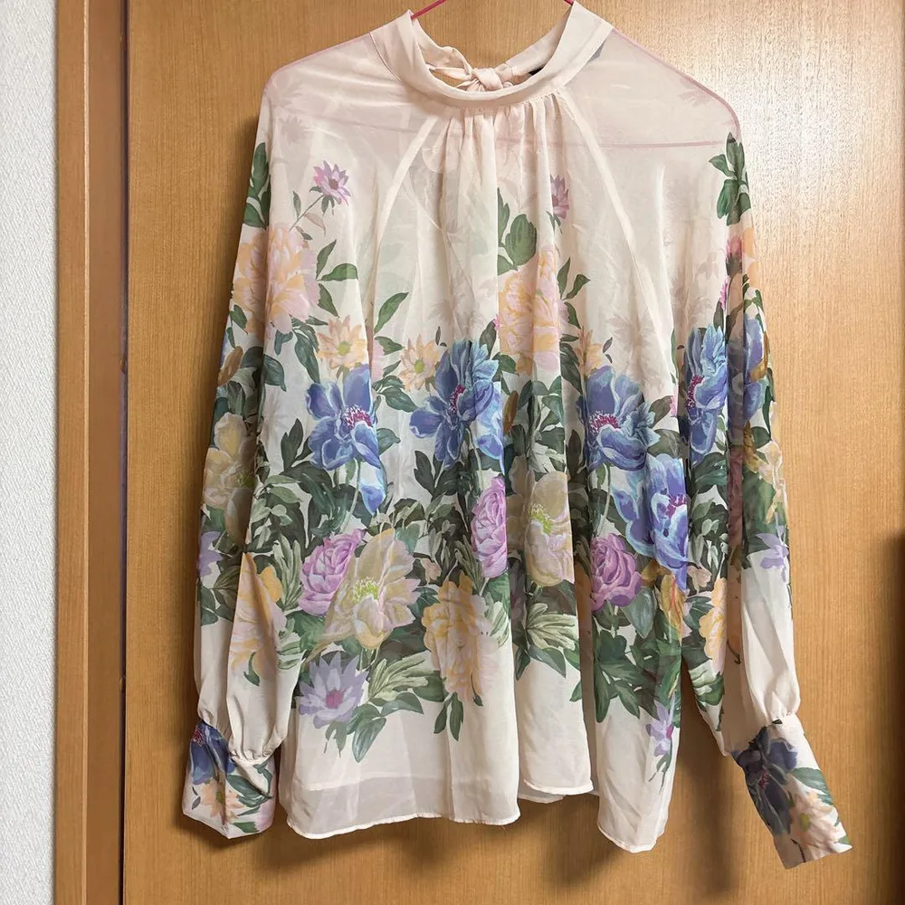 ZARA フラワープリント バッグリボン付きブラウス