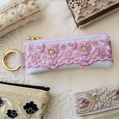 【385c】インド刺繍/カラビナつきリップケース/印鑑ケース/撥水加工