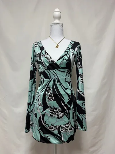Heisei Gal LIP SERVICE เสื้อคลุมแขนยาวลายทั้งหมด