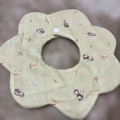 ハンドメイド ベビー用スタイ 花型