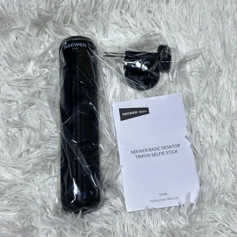 NEEWER TP46 ミニ三脚 自撮り棒 卓上三脚 41.5cm 黒