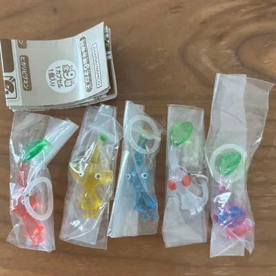 ピクミン めじるしアクセサリー 赤 黄 青 白 羽 5種セット 未開封