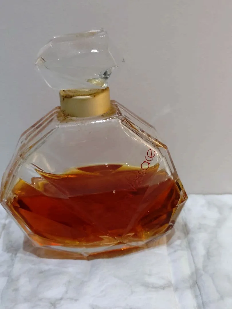 ヴェルサーチ オーデトワレ 50ml 香水 イタリア製 VERSACE