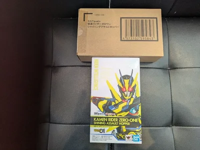 S.H.Figuarts 仮面ライダーゼロワン シャイニングアサルトホッパー