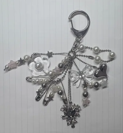 ハンドメイド キーホルダー チャーム パール リボン ハート