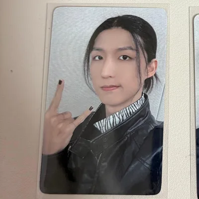 XdinaryHeroes JunHan HMVトレカ