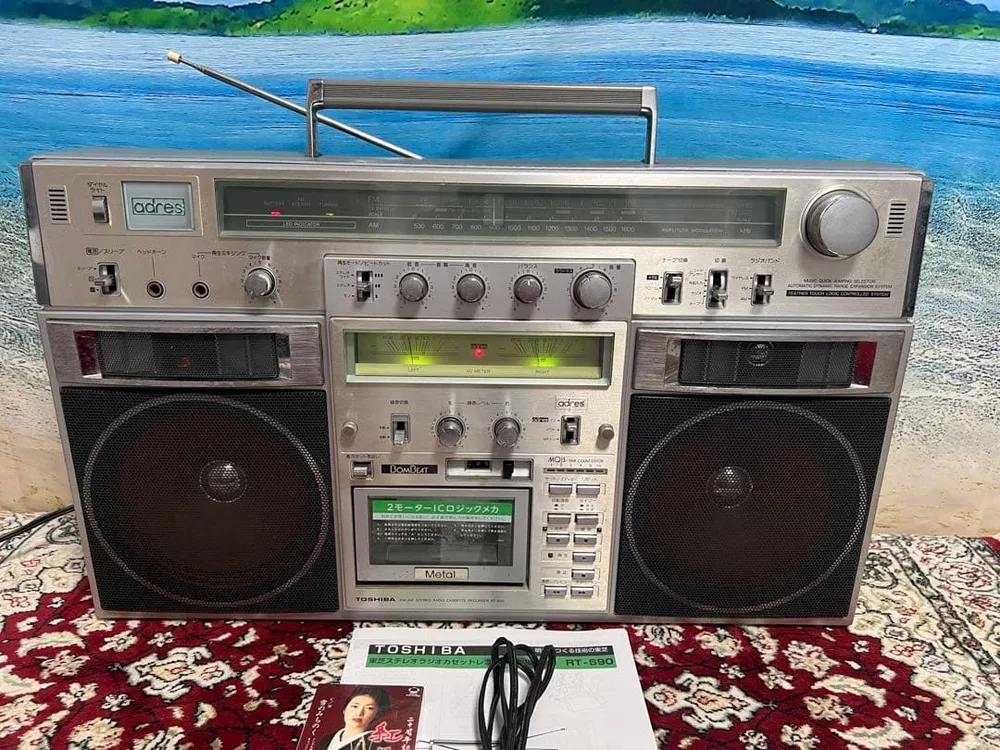 昭和レトロ希少東芝 BOMBEAT RT-S90 ラジカセ中古動作品