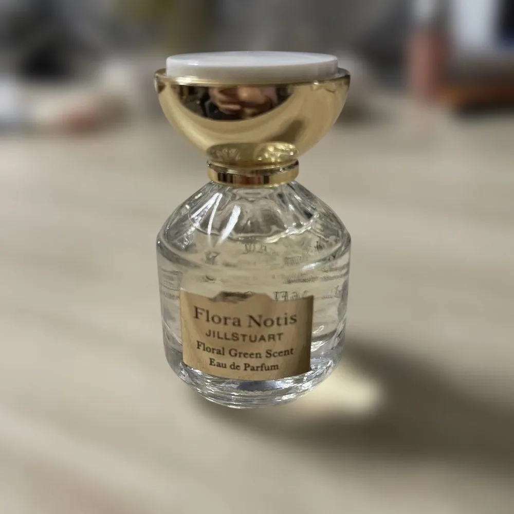 ジルスチュアート JILL STUART フローラルグリーン 香水 5ml