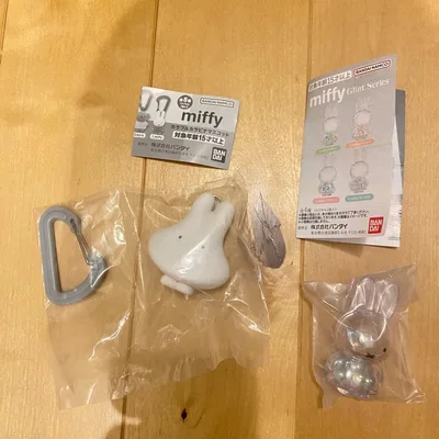 ミッフィー カラビナマスコットmiffy Glint Series 2種類セット