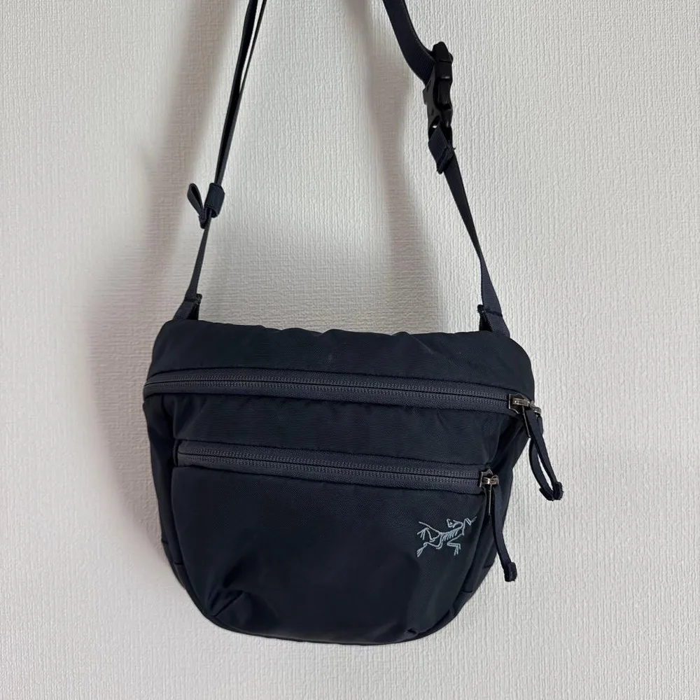 ARC'TERYX マンティス2 ネイビー