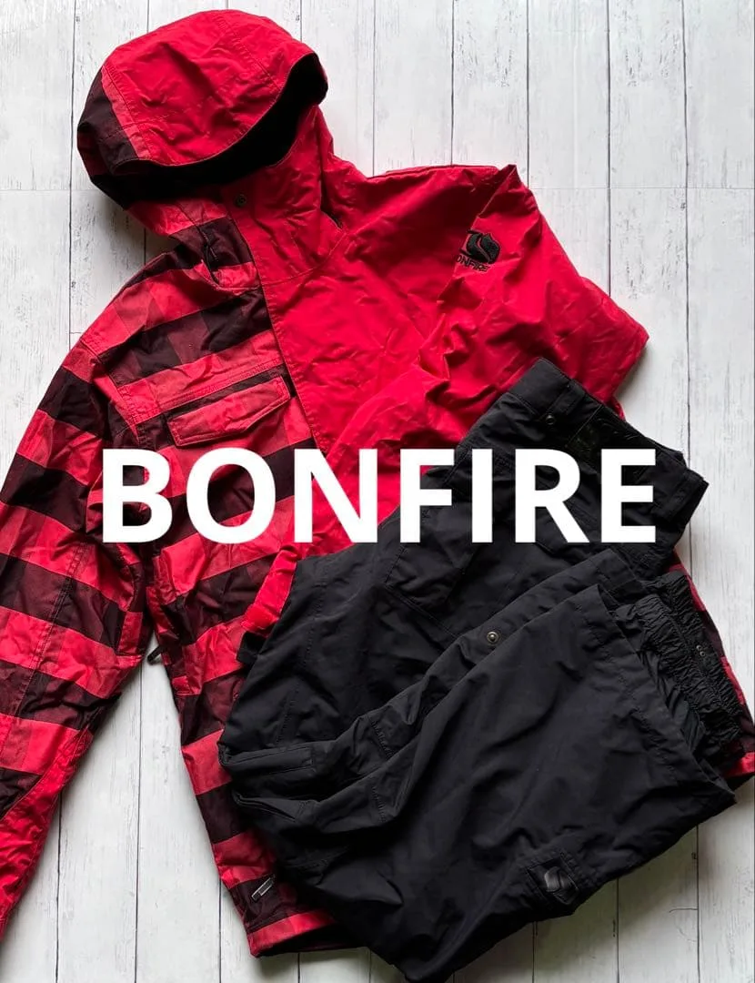 美品 BONFIRE スノーボードウェア 上下セット メンズL 赤チェック 黒