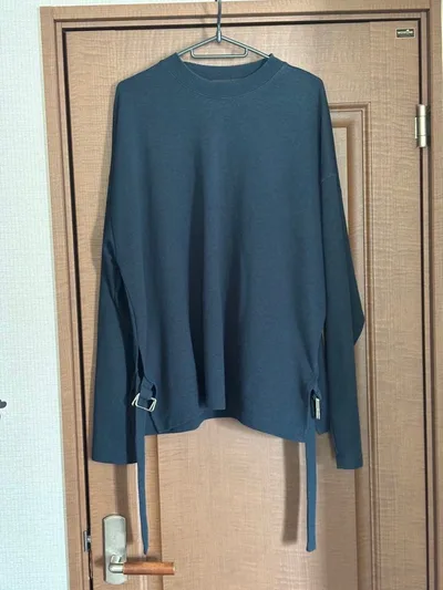 Confirm / コンファーム サイドベルトポンチビッグスウェット