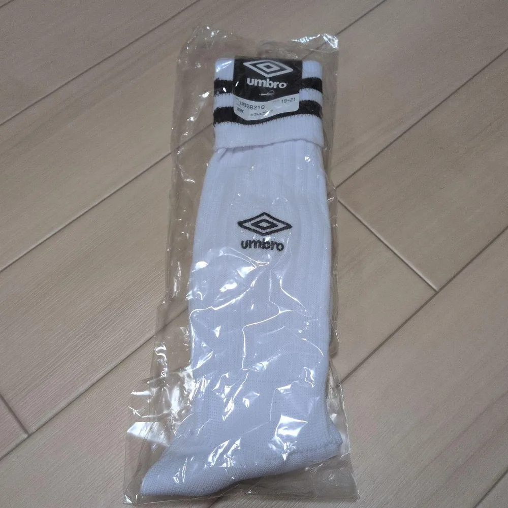 umbro サッカーソックス 19-21cm ホワイト