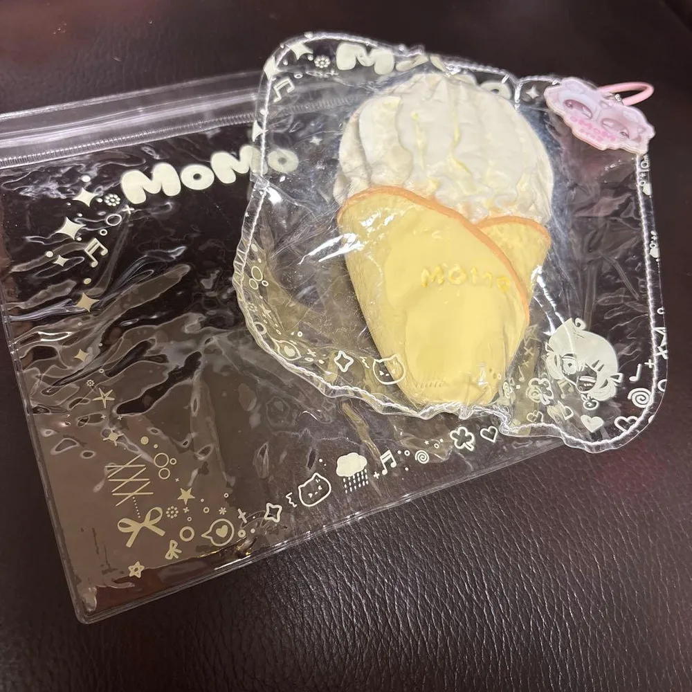 MoMo スクイーズ アイス ソフトクリーム プレーン