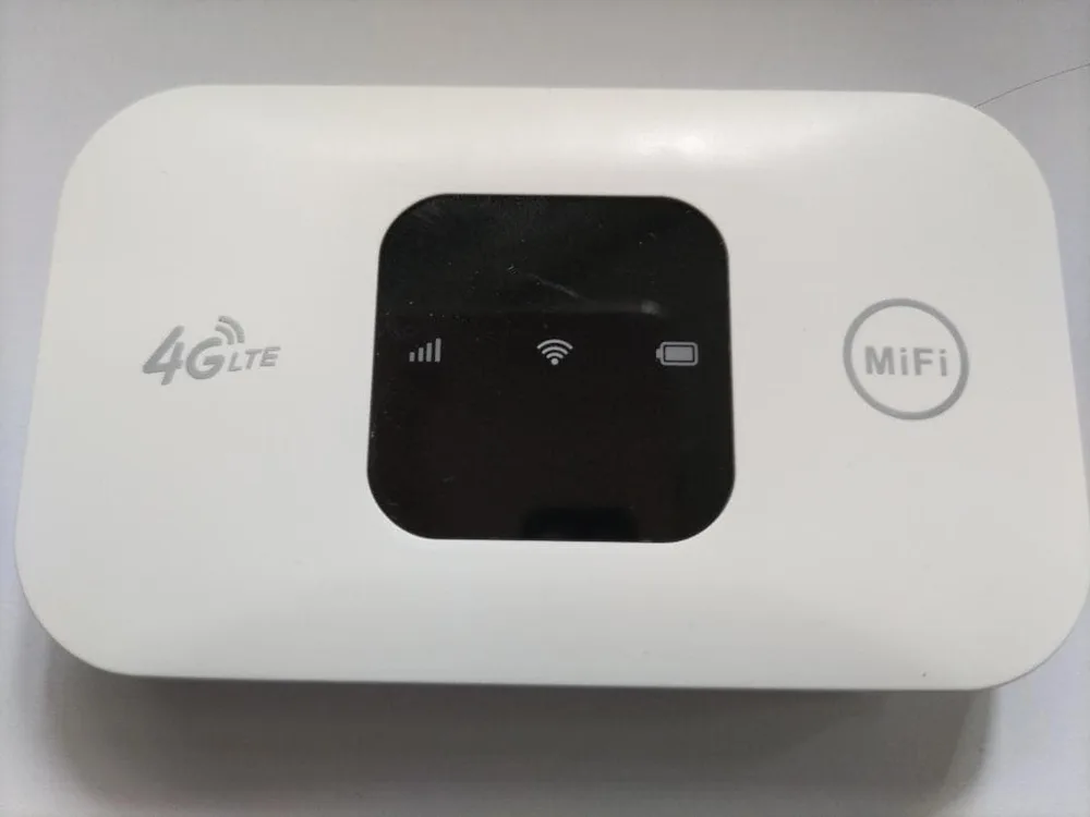 4G LTE対応モバイルWi-Fiルーター新品未使用 もちろん電池新品
