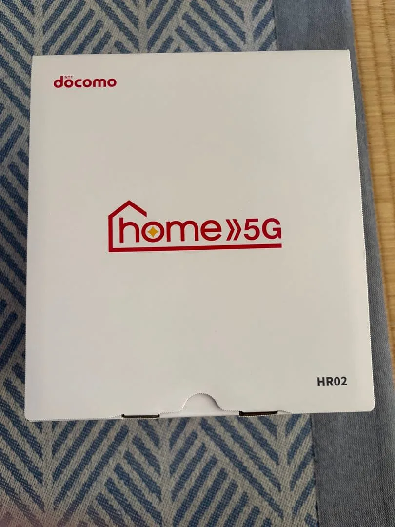 docomo home5G HR02