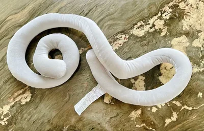 洗える!マルチに使える 蚊取り線香型 ループクッション グレー 約195cm