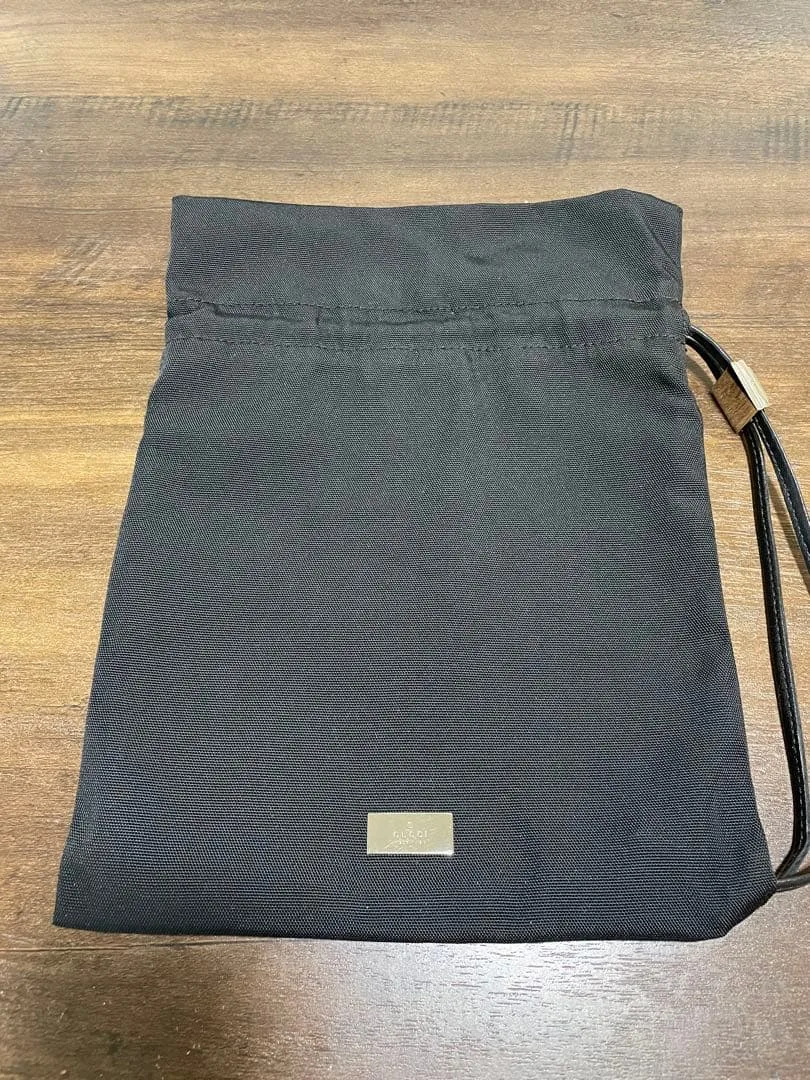 GUCCI 希少!バッグ ブラック 美品 巾着 バンド コンパクト