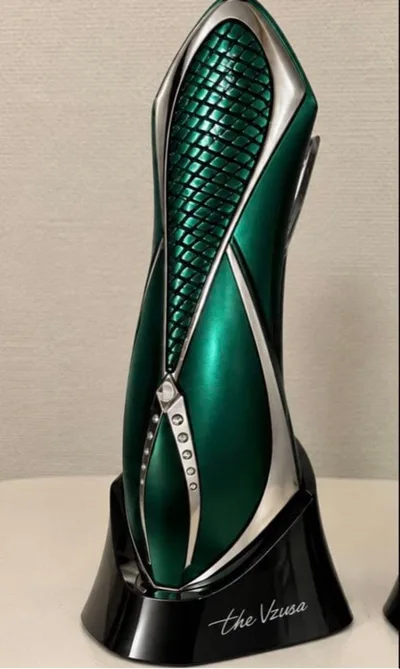 the Vzusa 美容機器 本体