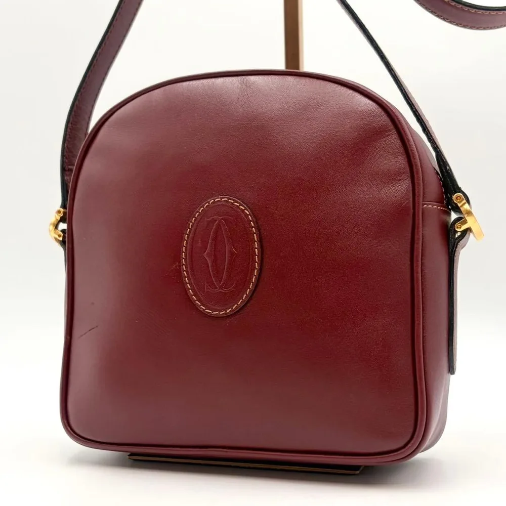 極美品✨ Cartier ショルダーバッグ マストライン 本革 ボルドー 高級感