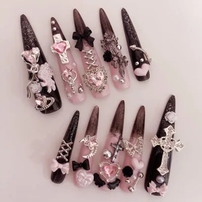 ❤︎現品❤︎ネイルチップ地雷系量産型魔法少女