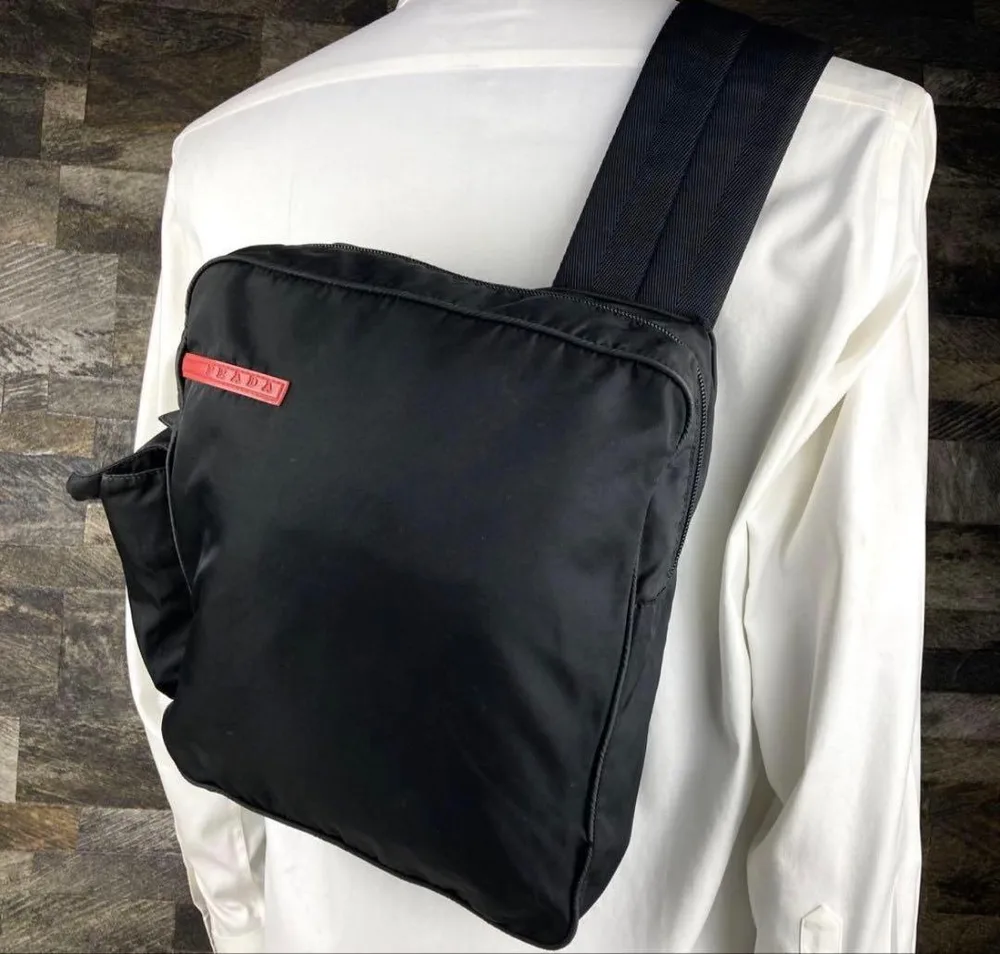 90s PRADA SPORT ナイロン ショルダーバッグ 黒