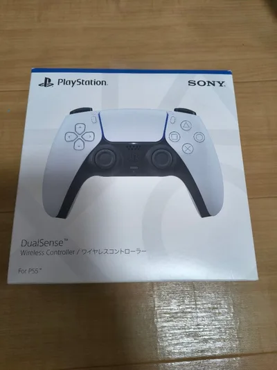 ตัวคอนโทรลเลอร์ไร้สาย DualSense ของ PS5