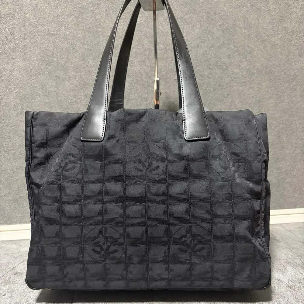 CHANEL シャネル ニュートラベルライン トートバッグ A4可 ブラック 黒