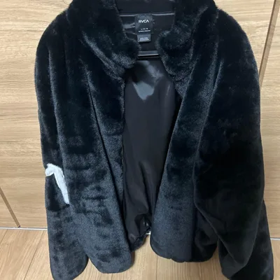 RVCA フェイクファー ジャケット