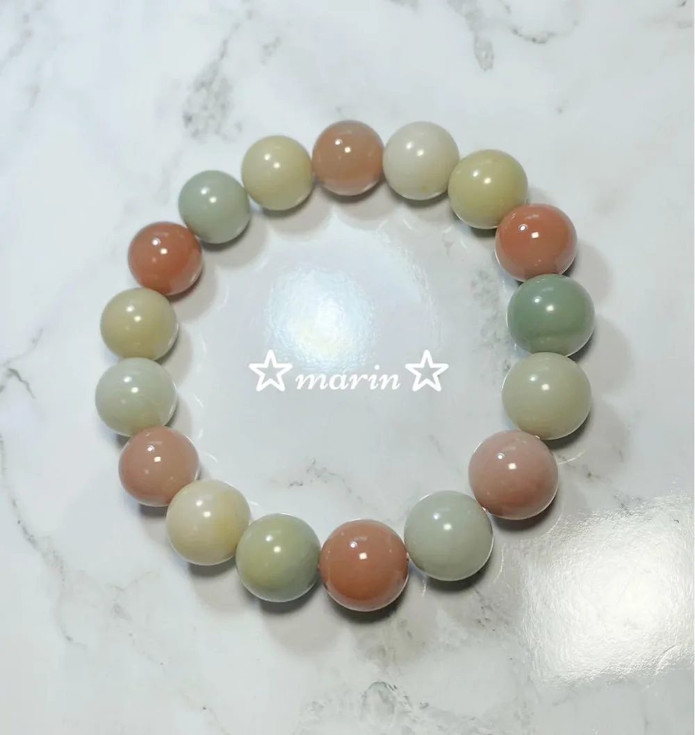 カラフルアラシャンブレスレット