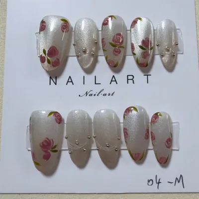 ネイルチップ Mサイズ フラワーデザイン