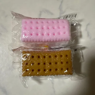 ぷにゅとろクッキーサンド 2種セット スクイーズ