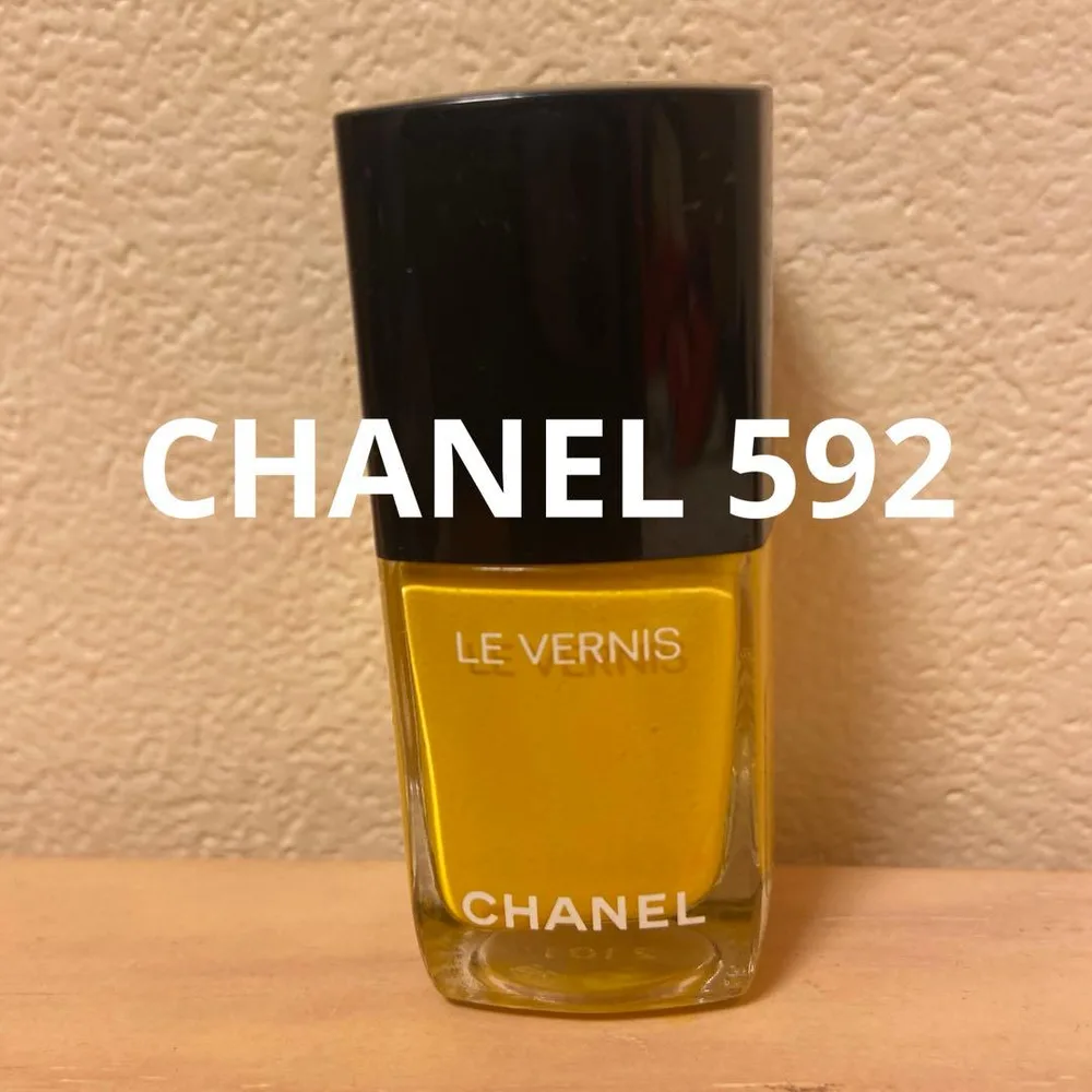 CHANEL シャネル ヴェルニ 592 GIALLO NAPOLI