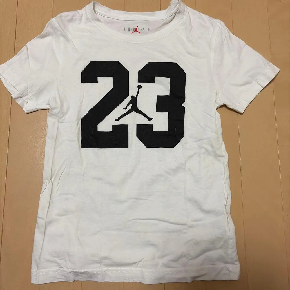 【美品】ジョーダン キッズ Tシャツ Sサイズ 130cm 白 綿100%