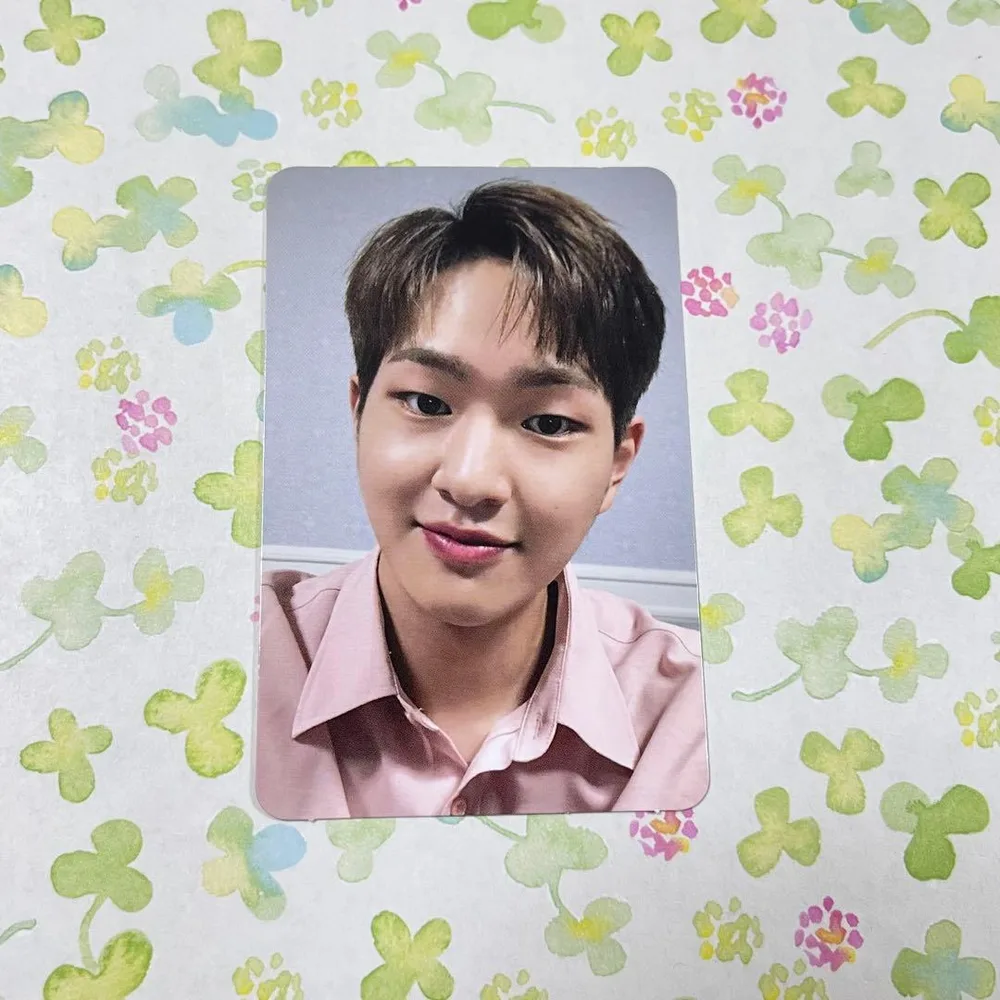 SHINee オニュ VOICE トレカ カード ONEW シャイニー CD