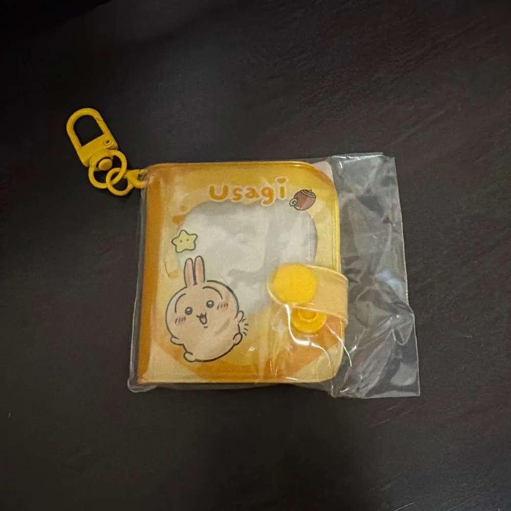 ちいかわ ミニコレクトブックキーホルダー2 うさぎ